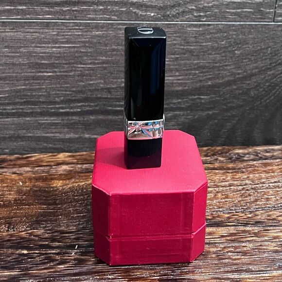 Dior Lipstick Rouge Dior in 999 Velvet Matte. Brand New! - Picture 11 of 16